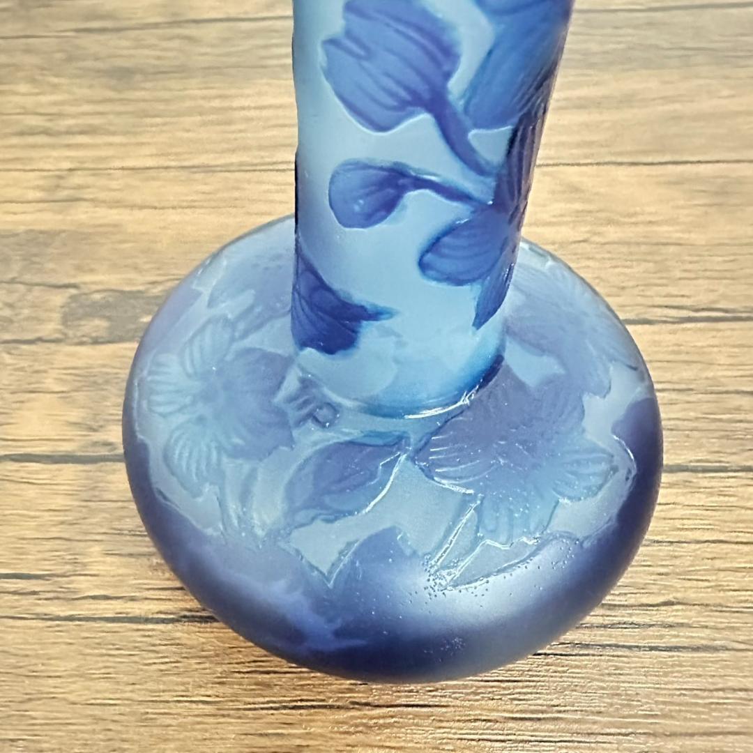 エミールガレ かわいいサイズ 一輪挿し　花瓶　カメオ彫り　被せガラス