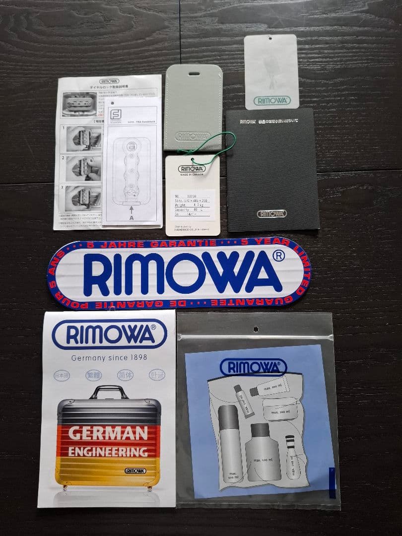 リモワ「トパーズ」48L 4輪シルバー