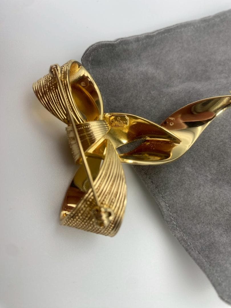 Christian Dior リボン ピンブローチ ゴールド 正規品