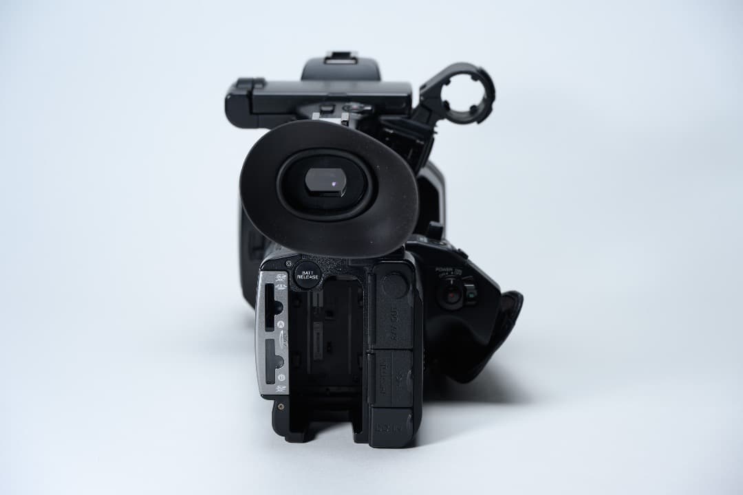 Sony 業務用ビデオカメラ HXR-NX3