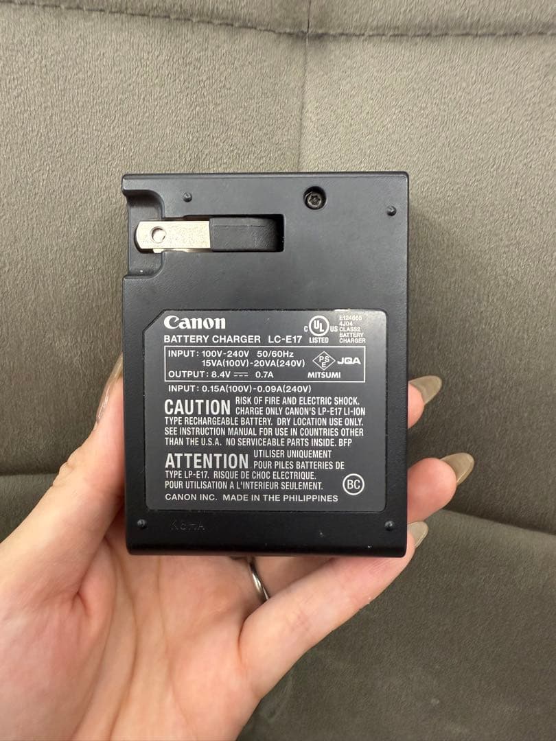 大幅値下げ中！Canon EOS Kiss X8iデジタル一眼レフカメラ