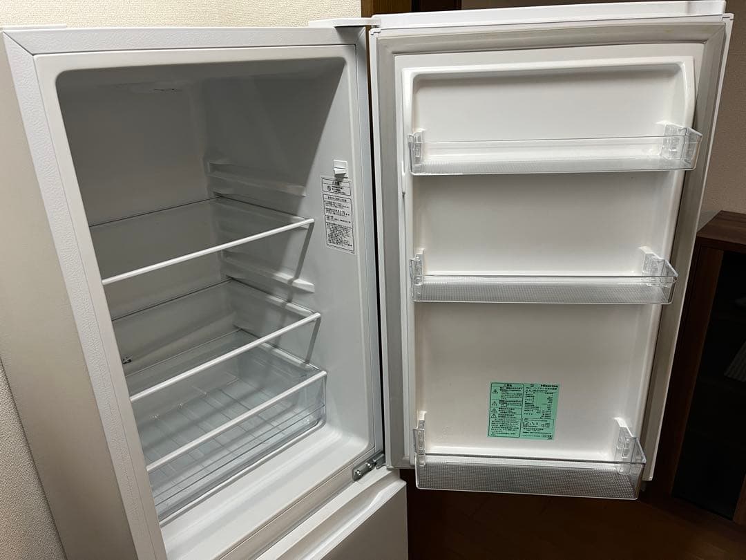ほぼ送料の価格です☆Hisense2ドア冷蔵庫175L