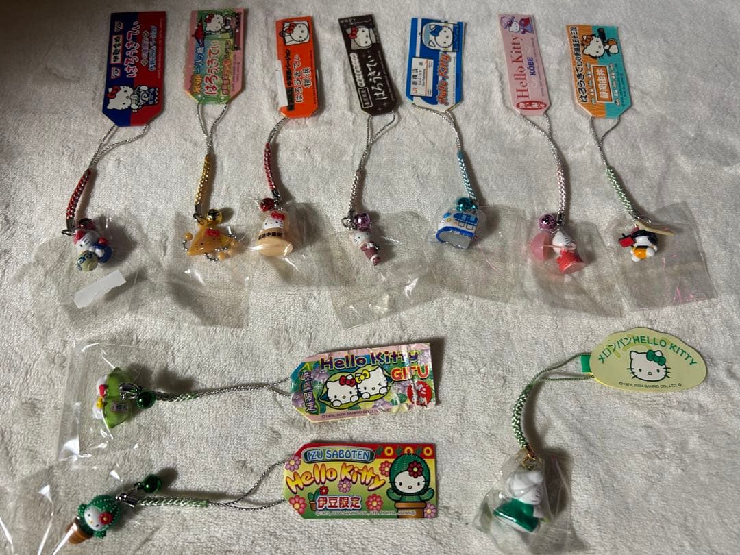 ハローキティ ご当地 根付け まとめ売り 46個 まとめ売り‼️