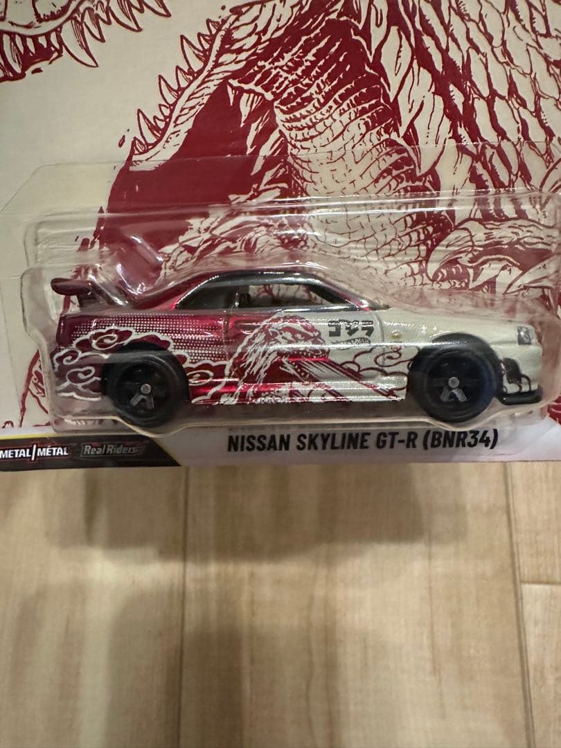 HotWheels1983 BMW 733i & ゴジラ NISSAN GT-R