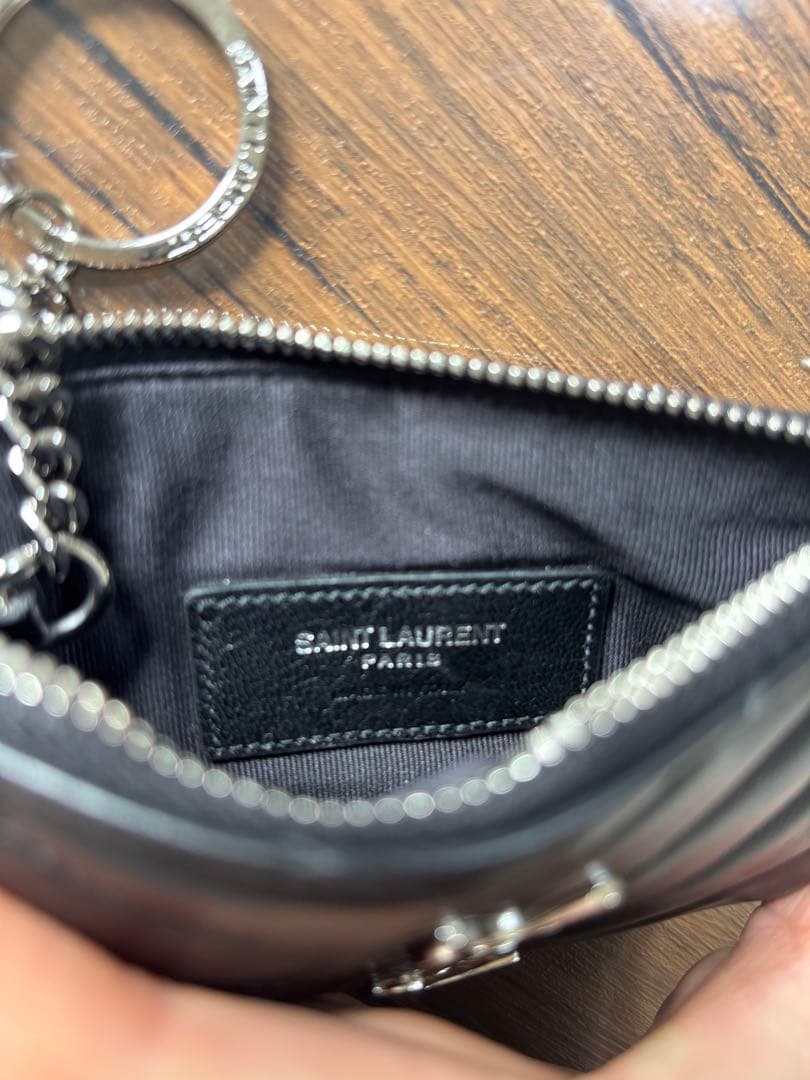 YSL ブラック キルティング ケース