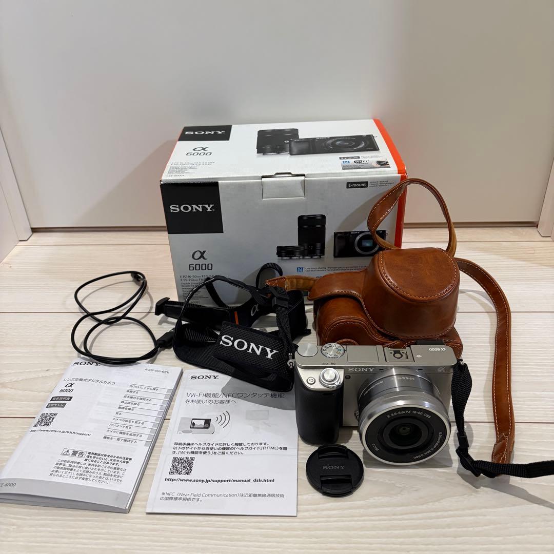 【比較的美品】SONY α6000 ミラーレスカメラ ズームレンズ付き