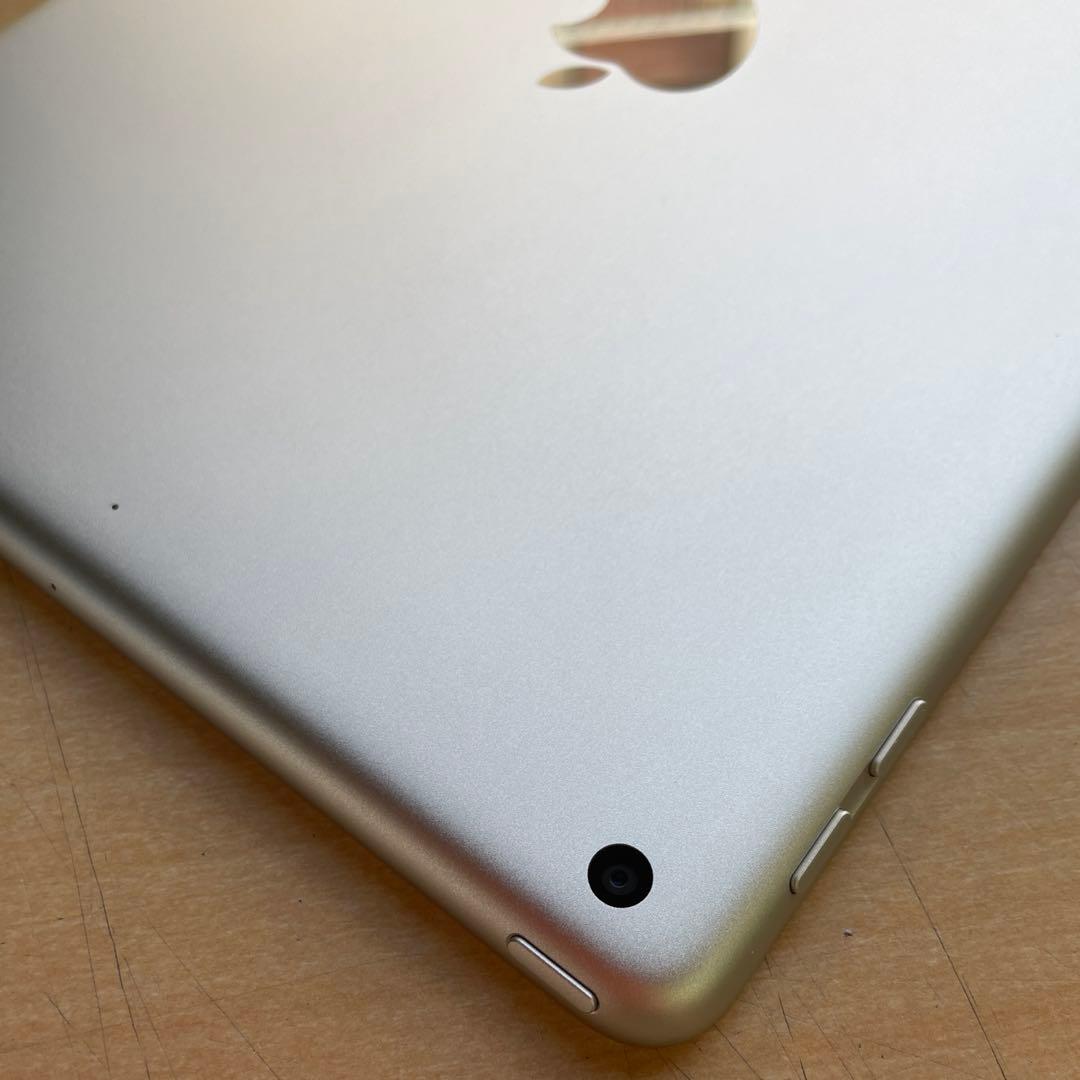 iPad 第5世代　A1822　Wi-Fiモデル　シルバー　32GB 美品　#5
