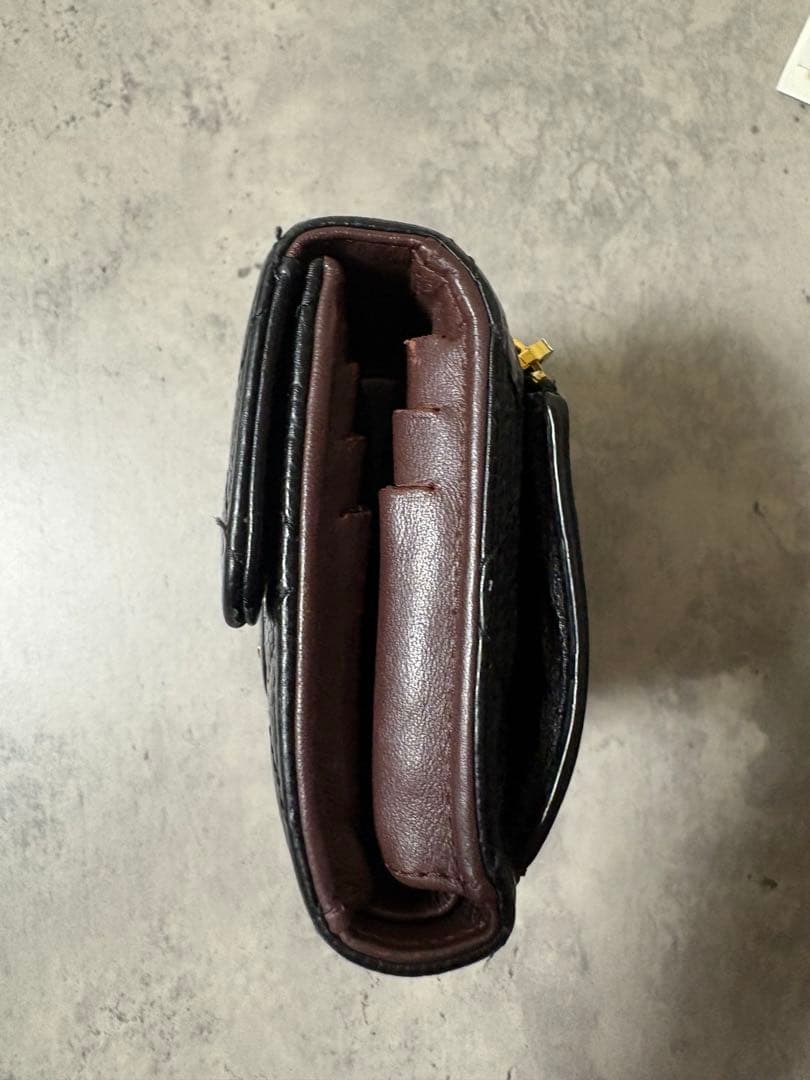 CHANEL 三つ折り財布　キャビアスキン　ゴールド