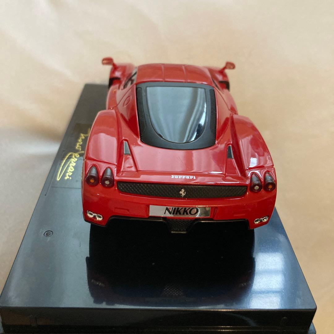 Ferrari Enzo 1/18スケール 赤 NIKKO