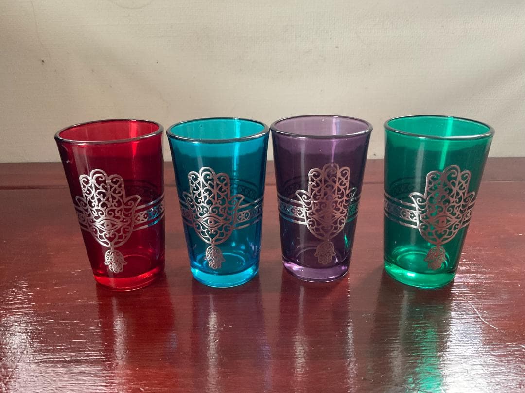 本革、収納箱入りモロッコティーセット