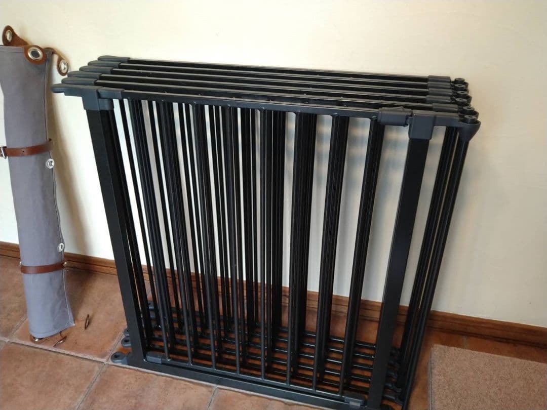 大型犬用金属製ケージ