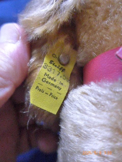 シュタイフのとても貴重な50年代から60年代の犬のぬいぐるみです