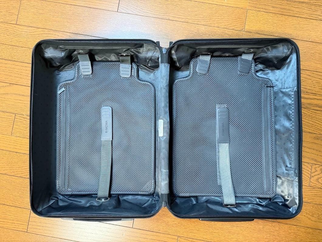 RIMOWA（リモワ） ESSENTIALキャビン３６L　マットブラック