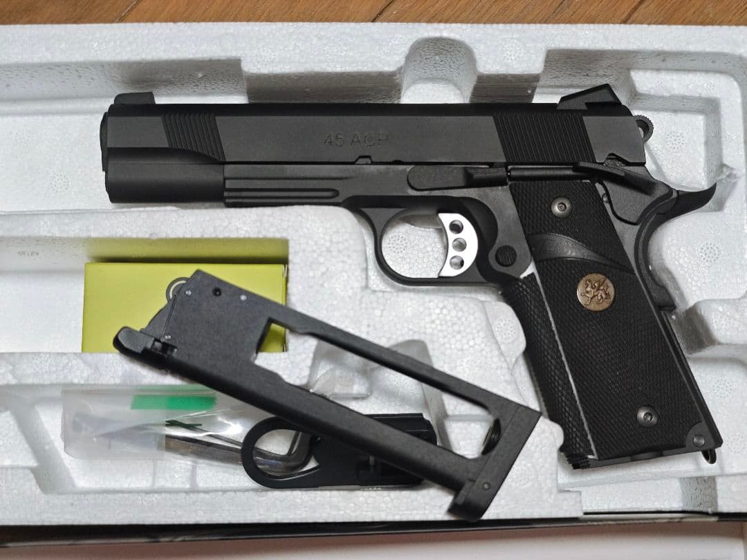 Carbon8 CQP CO2ガスガン エアガン