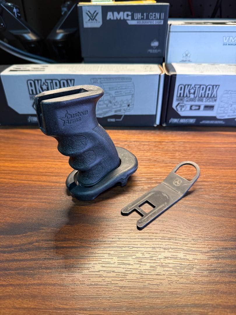 CustomArms AGS-74 Proピストルグリップ