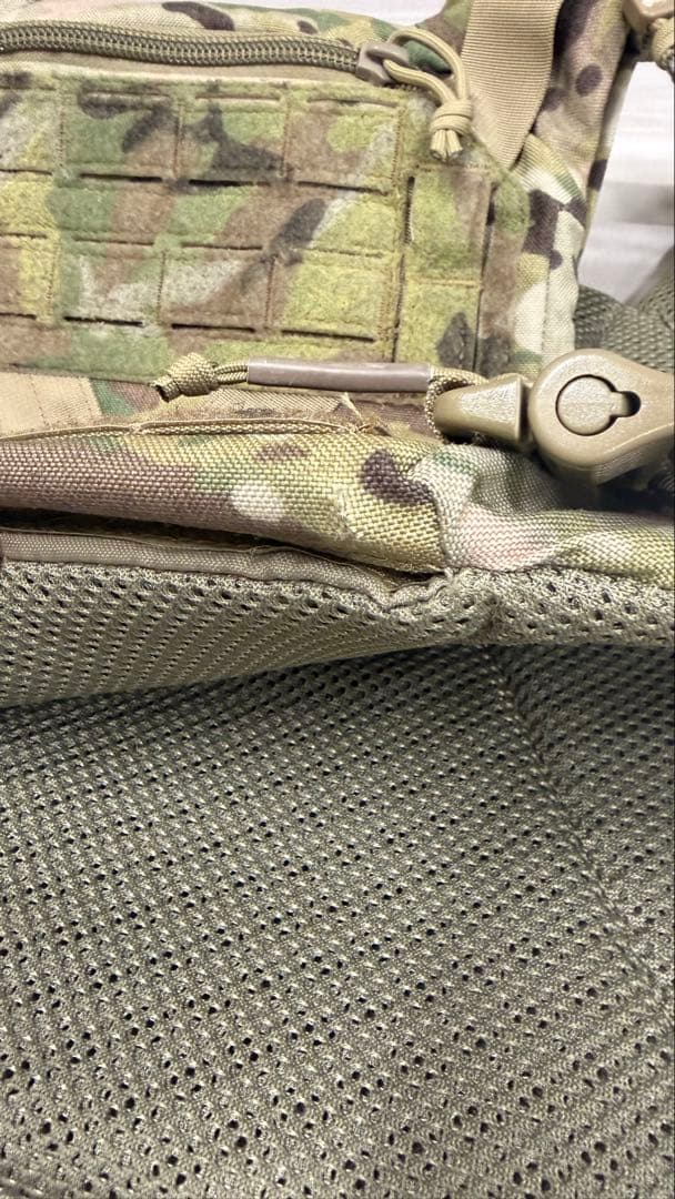 AGILITE K19 実物　プレートキャリア