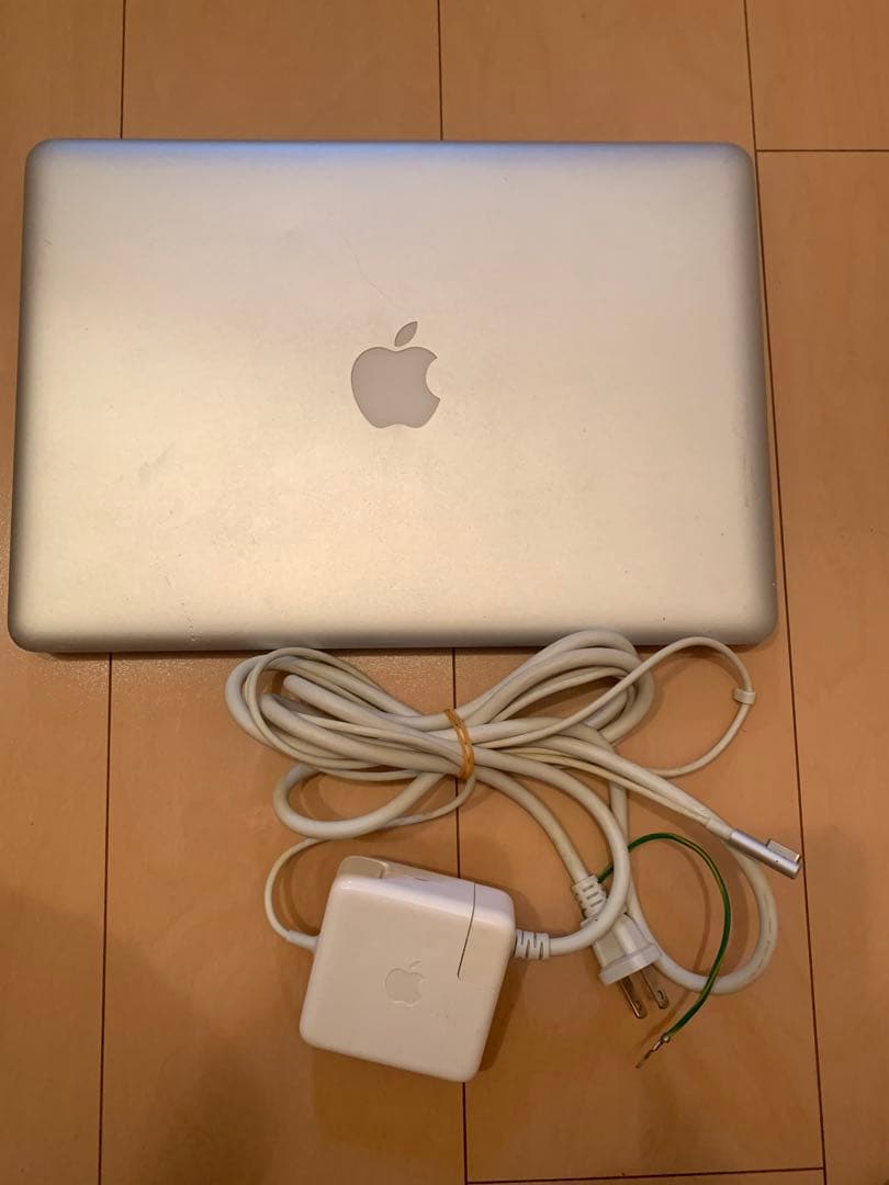 MacBook Pro 13インチ／メモリ16GB／初期化不可のため現状渡し