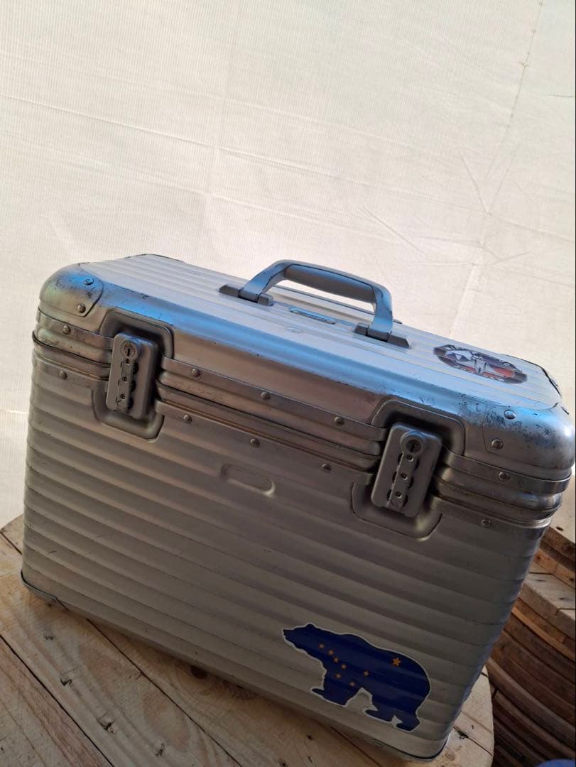 リモワ　トパーズ　パイロット　トロリー2輪