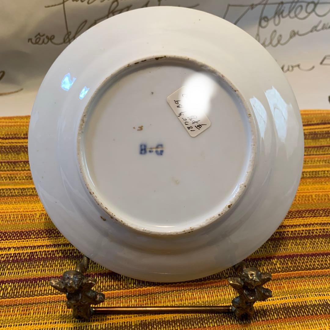 ビングオーグレンダール　(A)1870年アンティークの細かく描かれたお花が素敵！