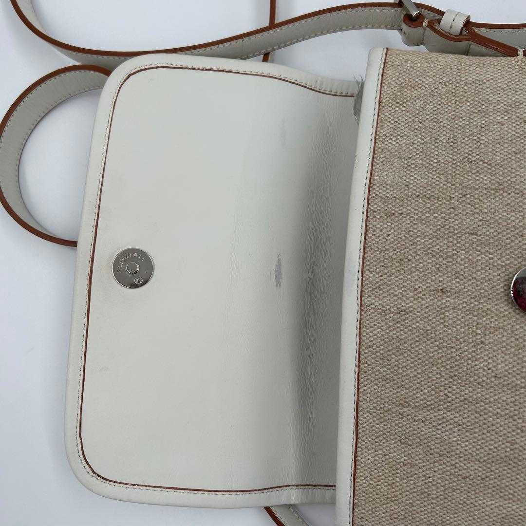 BURBERRYバーバリーホワイトショルダーバッグ