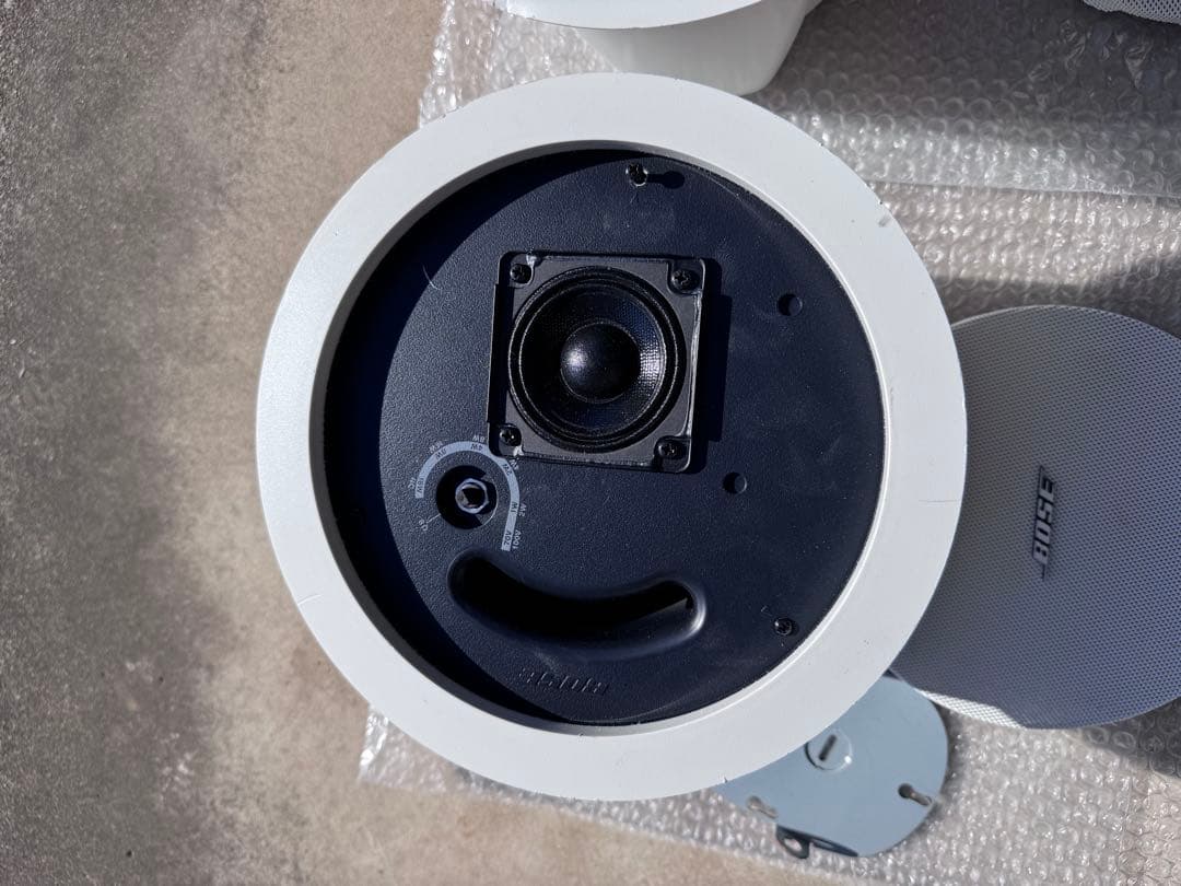 【中古】Bose 天井埋め込み型スピーカー DS16FW