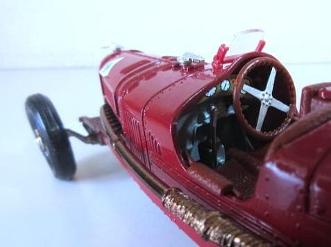 Mebe Toys (1/24) アルファロメオ Grand Prix P2