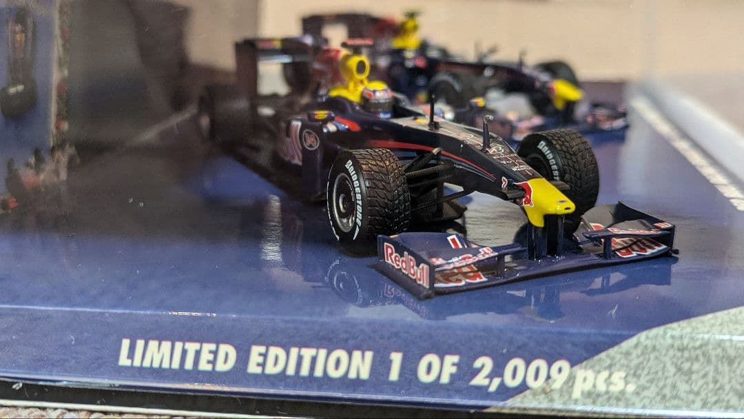 【レア新品未開封】レッドブルRB5 2台セット1-2フィニッシュ中国GP2009