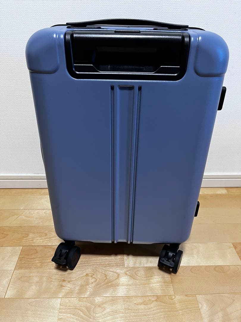 軽量アルミフレーム　スーツケース【機内持込み】 スペア車輪付き　ワンタッチ開閉