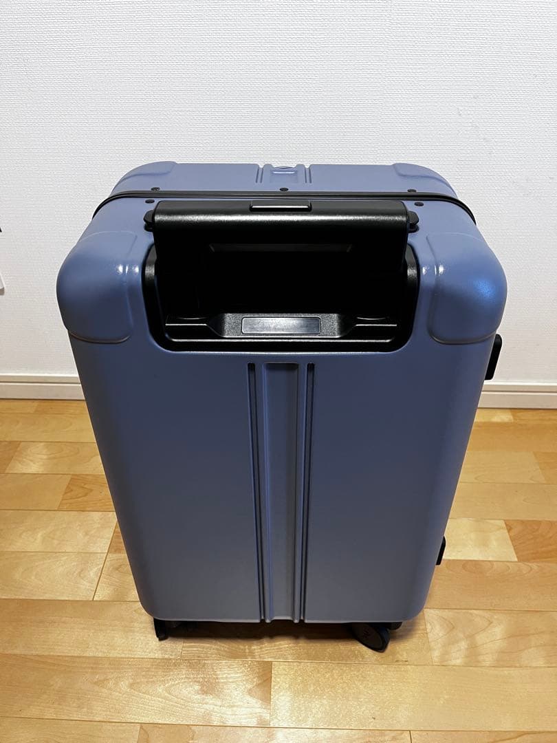 軽量アルミフレーム　スーツケース【機内持込み】 スペア車輪付き　ワンタッチ開閉