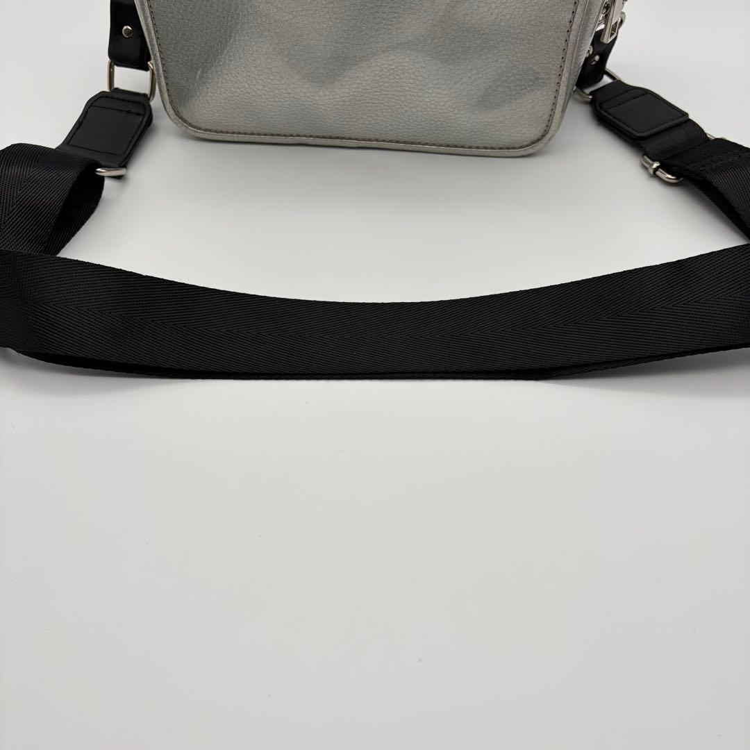 【完売品】 遊戯王 海馬瀬人 シルバー ショルダーバッグ