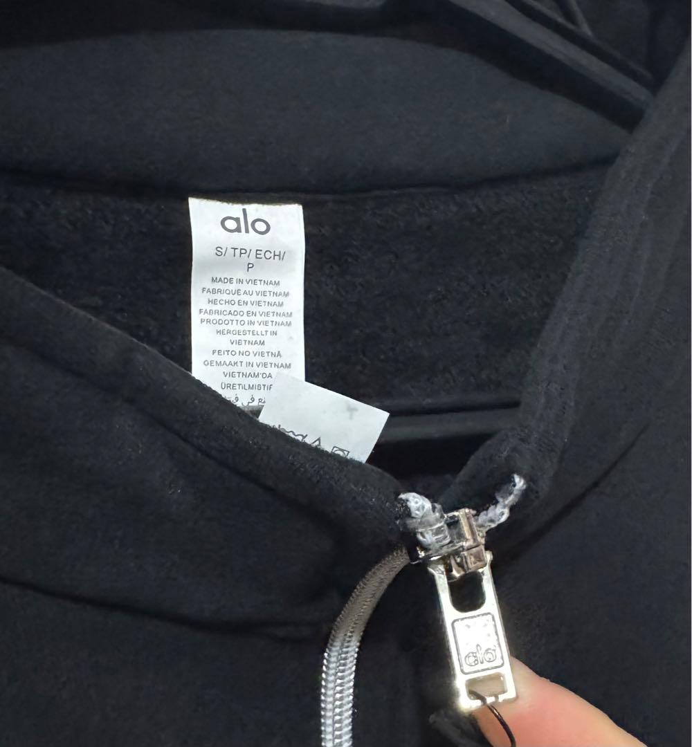 Alo Yoga ハーフジップ トレーナー新品 未使用タグ付き　男女兼用