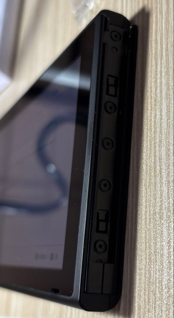 ほぼ未使用　Nintendo Switch 【完品】