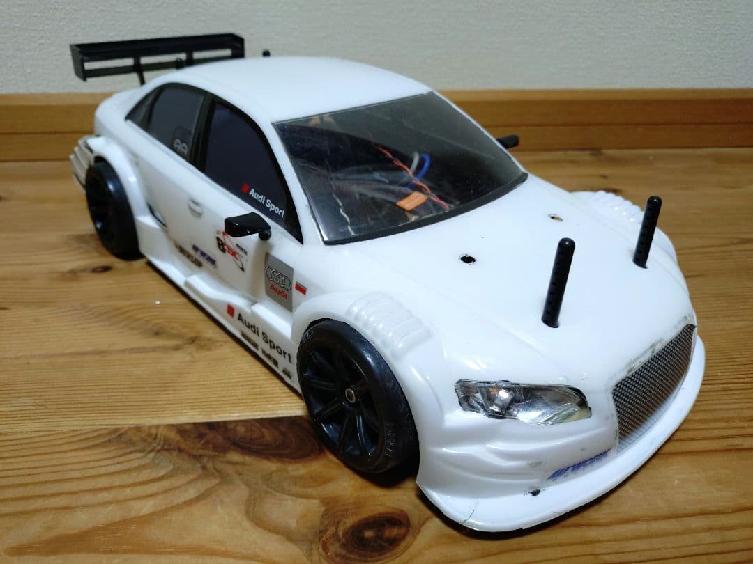 banana　　タミヤ　ta05　シャーシ　アウディA4　ボディ　メカ