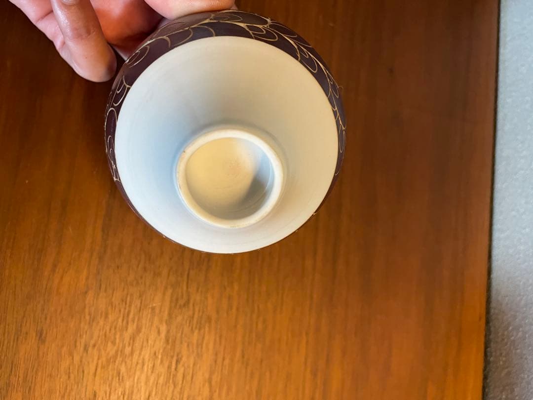 伊藤剛俊　初期　ブラウン掻き落とし　器