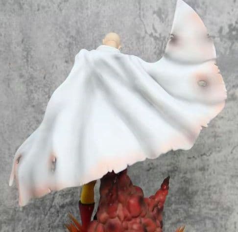 ワンパンマン　サイタマ　フィギュア