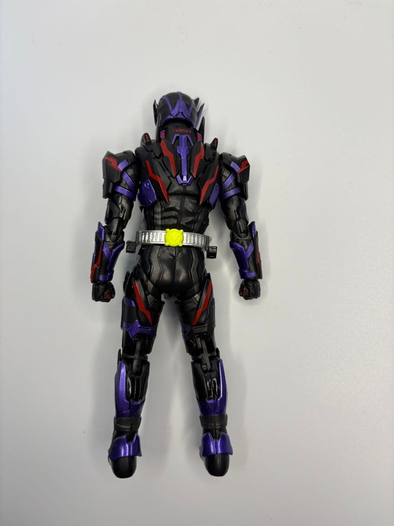 S.H.Figuarts 仮面ライダー滅　アークスコーピオン