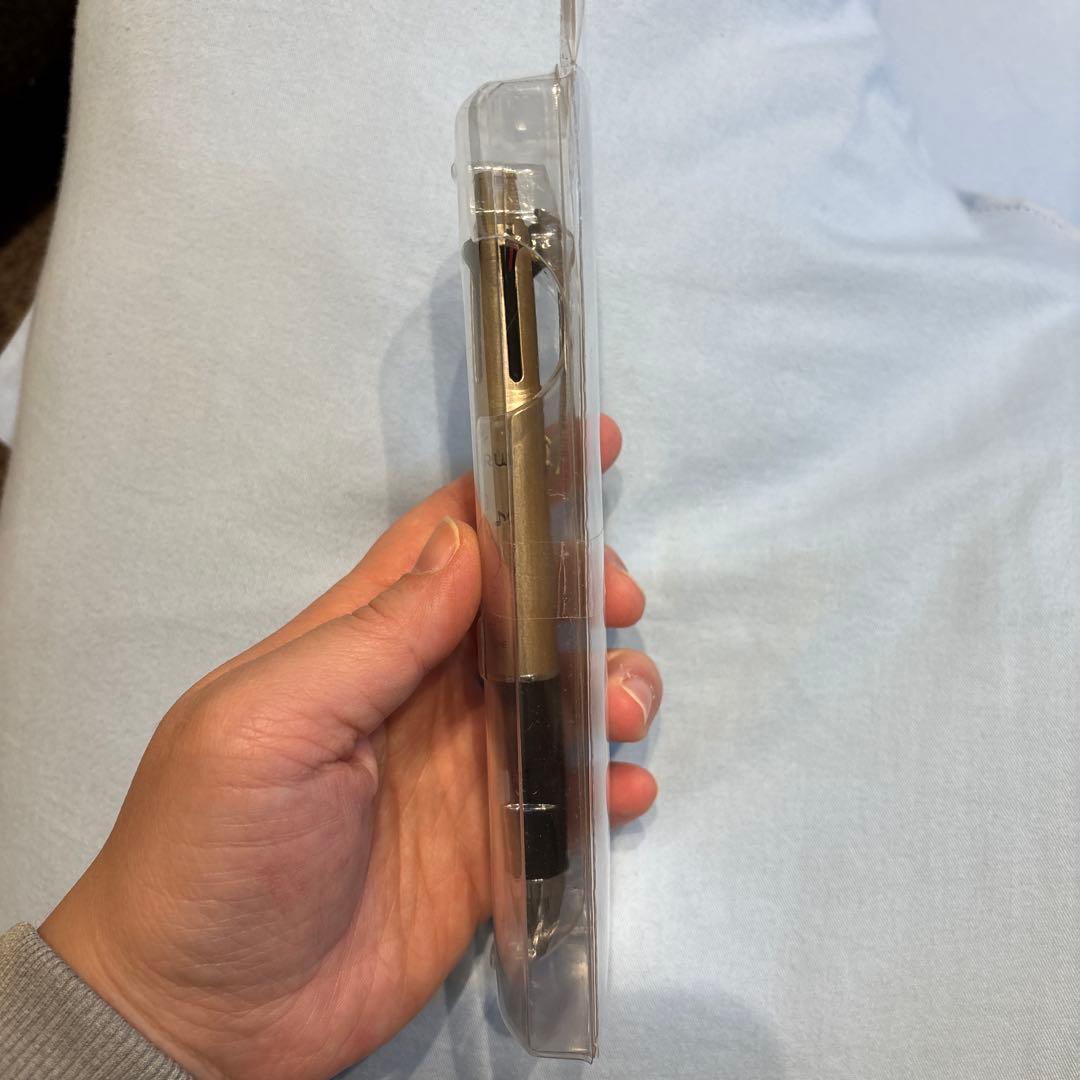 JETSTREAM 4&1 ゴールド うさまる