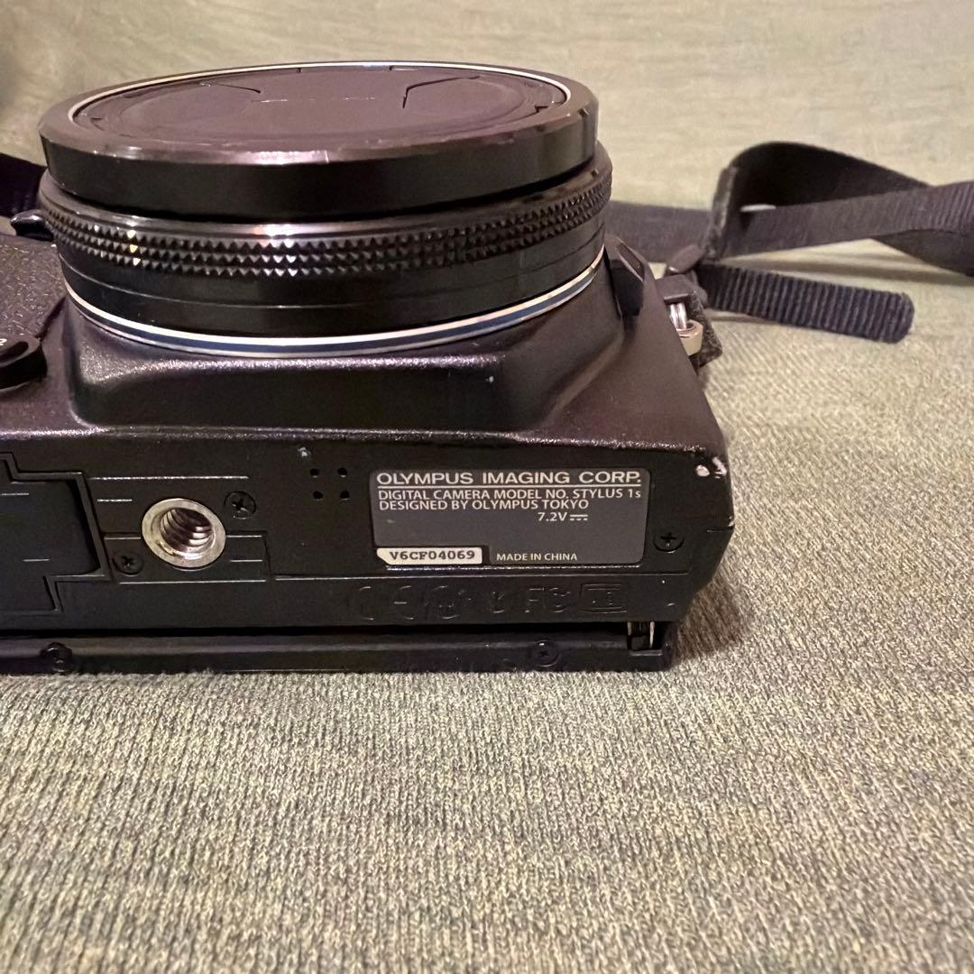 オリンパス　stylus1s 予備バッテリー+ケース付き