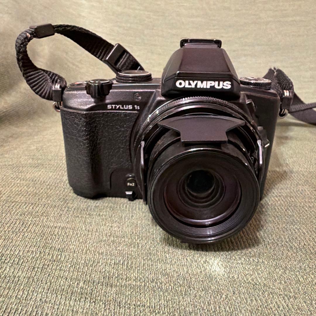 オリンパス　stylus1s 予備バッテリー+ケース付き
