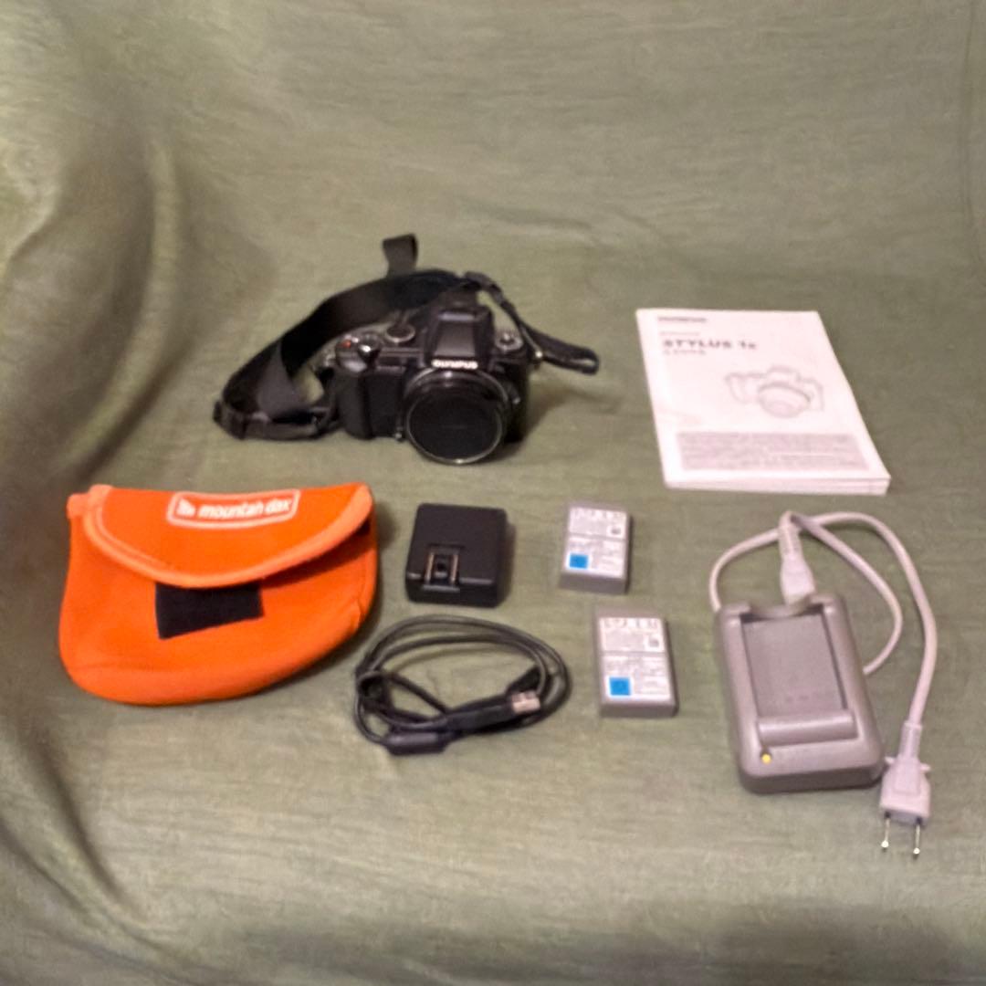 オリンパス　stylus1s 予備バッテリー+ケース付き