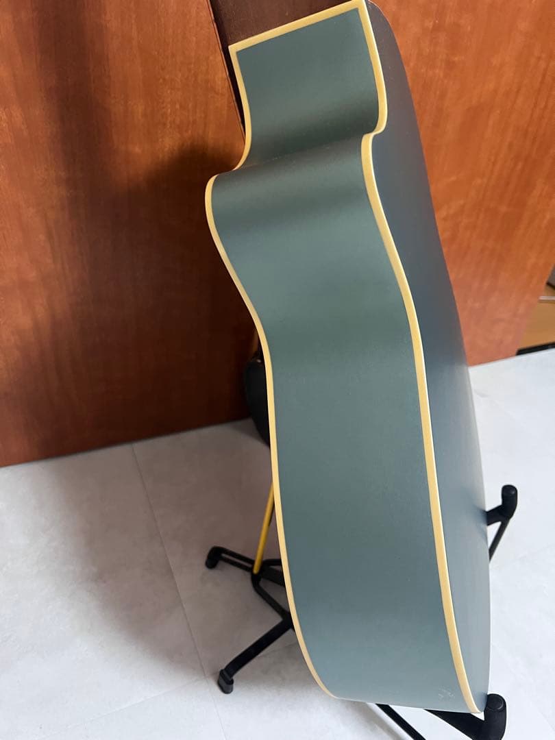 Fender NewporterアコースティックギターTidepool