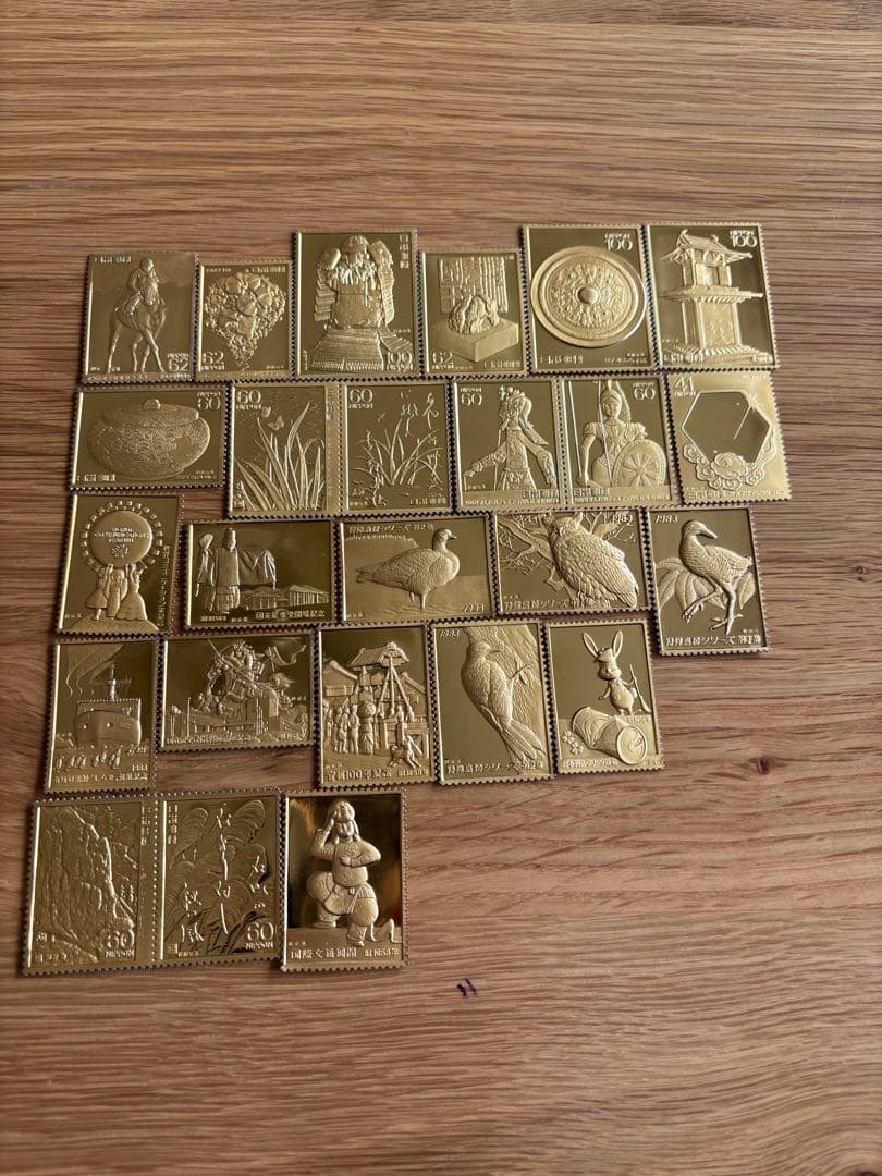 最終値下　純金と銀のプレート各22枚のコレクション、総重量　約89g