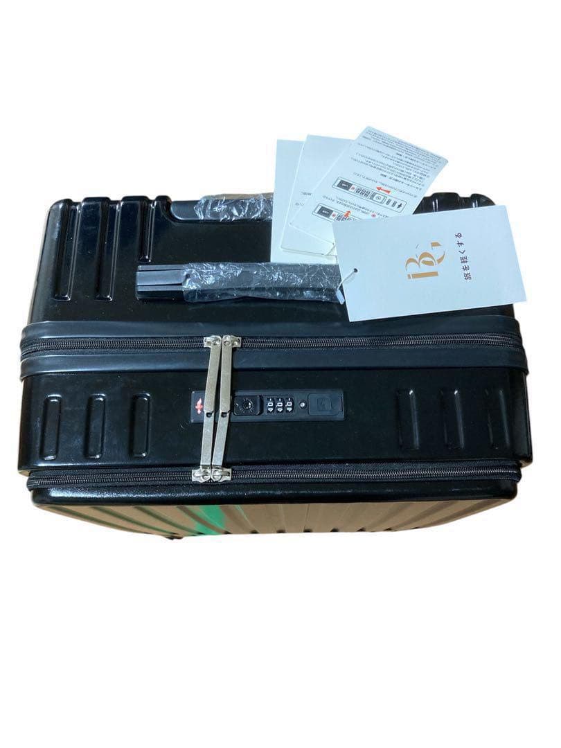 スーツケース　大型　USB カップホルダー　63L　ブラック　シンプル　旅行