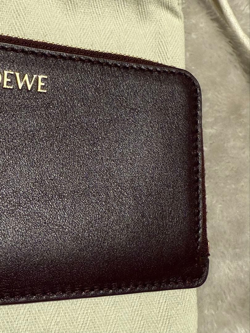 美品 LOEWE ノット  カードホルダー フラグメントケース ボルドー