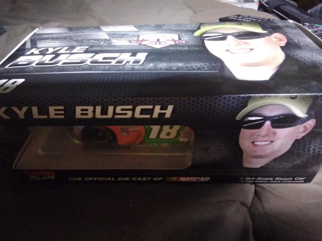 NASCAR 1/24カムリ 初制覇記念限定品　送料込み