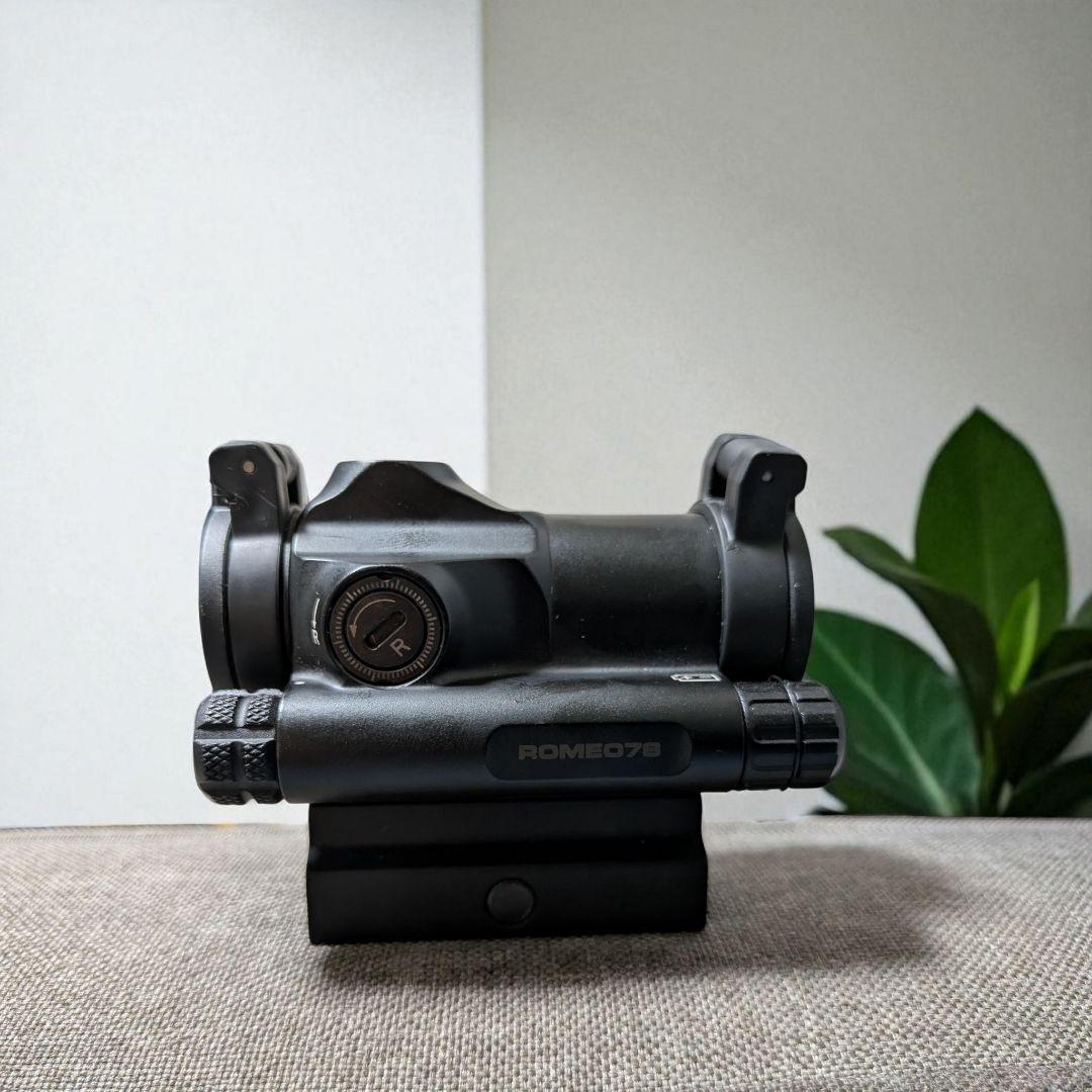 実物 ドットサイト Sig Sauer社製 Romeo7S 1x22（民間向け）