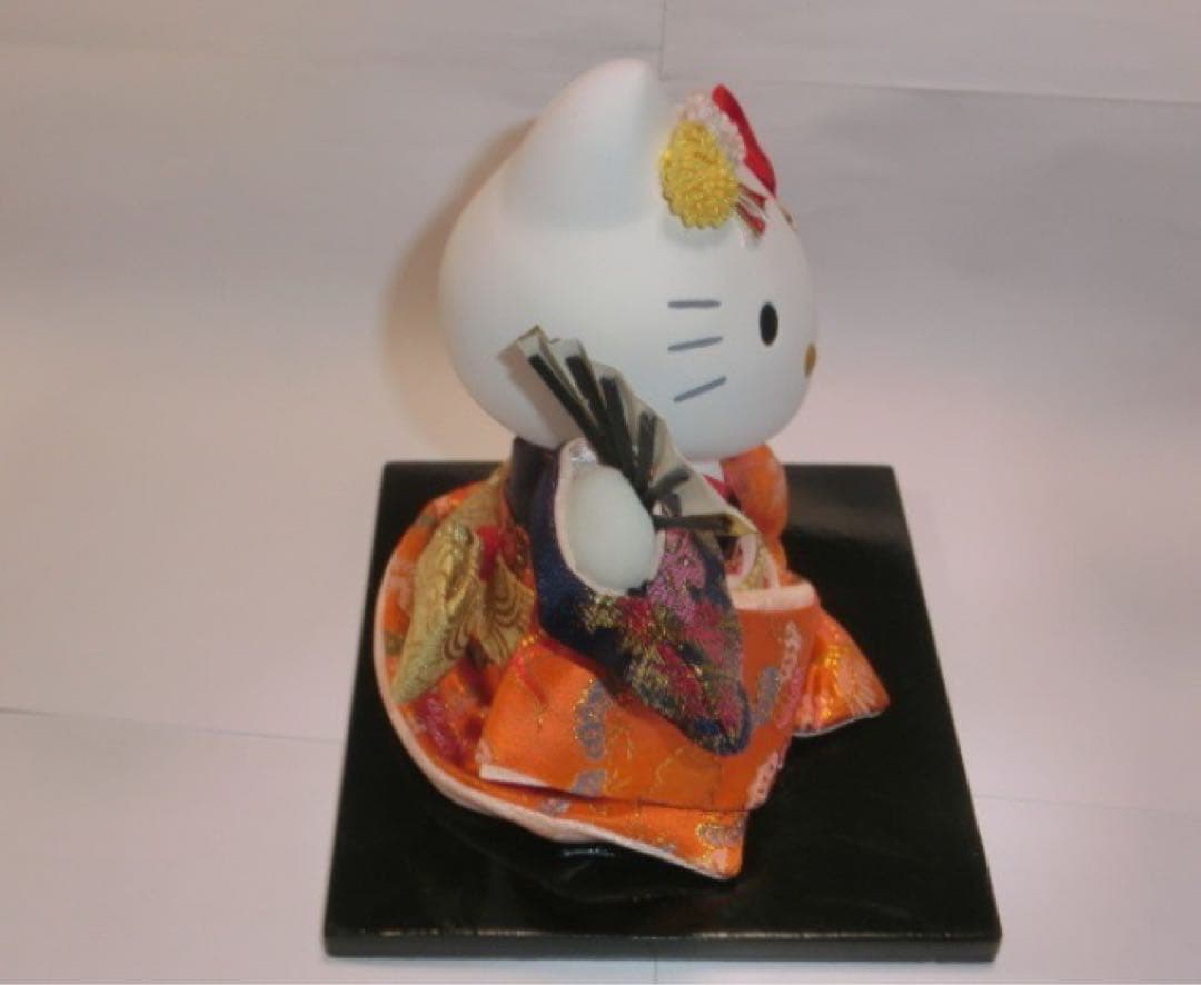 ハローキティ　人形　置物　着物　扇子