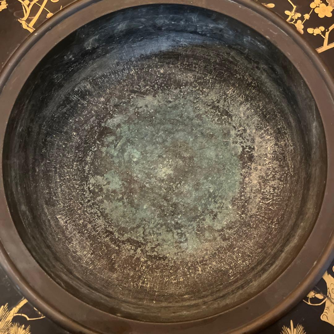 金箔装飾の四角形火鉢