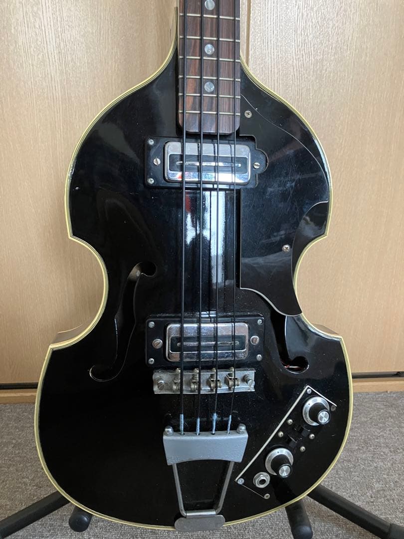 First Manバイオリンベース 1967