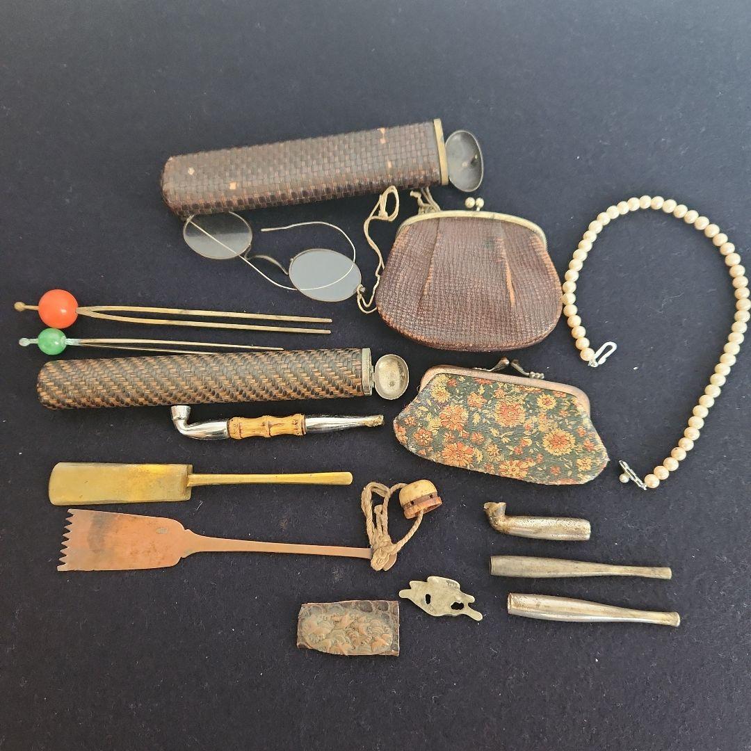 煙管‥古いメガネ入れ‥カンザシいろいろ